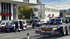 Die Polizei war mit einem Großaufgebot vor Ort.