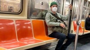 Na, hätten Sie ihn erkannt? In der New Yorker U-Bahn war jetzt ein zweifacher Oscarpreisträger ...