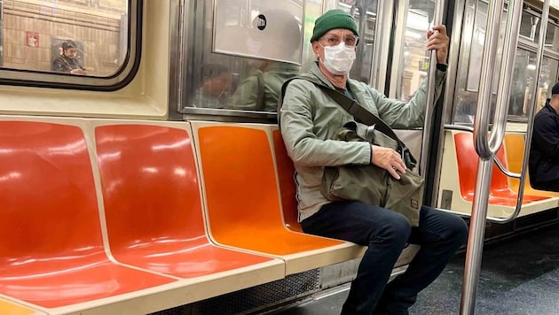 Na, hätten Sie ihn erkannt? In der New Yorker U-Bahn war jetzt ein zweifacher Oscarpreisträger ...
