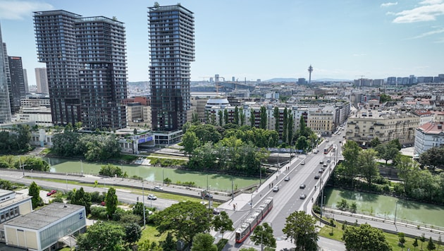 Die Stadionbrücke wird jetzt für die Verlängerung der Bimlinie 18 gesperrt.