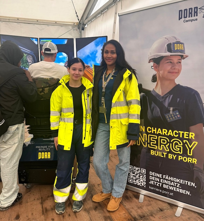 Aneta Policarpová, Lehrlingsmanagerin bei PORR, mit Lehrling Theodora