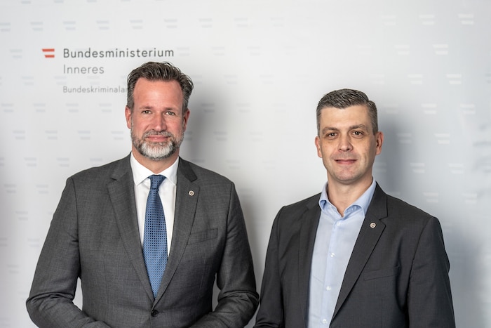 Erfolgreich: BK-Direktor Andreas Holzer und Suchtmittel-Chef Daniel Lichtenegger.