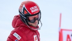 Christian Hirschbühl hängt seine Skier an den Nagel.