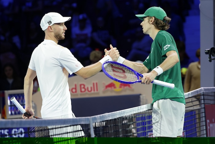 Filip Misolic (l.) und Alex de Minaur