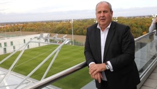 ÖFB-Boss Josef Pröll am neuen Campus