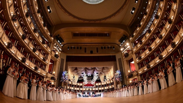 12. Februar: Beim Opernball lassen sich VIPs und VIPerln blicken, wenn sich die Oper zum ...