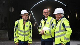 Bundespräsident Alexander Van der Bellen, LH Anton Mattle (ÖVP) und Deutschlands Bundespräsident ...