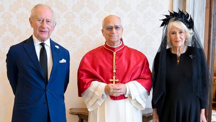 Symbolische Annäherung von katholischer und anglikanischer Kirche