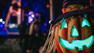 Halloween ist einer jener Bräuche, die sich erst vor einigen Jahren bei uns eingeschlichen ...
