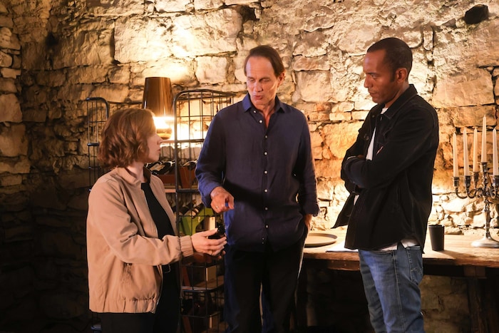 Bauer mit Katharina Leonore Goebel und Peter Marton bei den Dreharbeiten zu „Watzmann ...