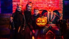 Süßes oder Saures? Halloween hat sich zu einem familienorientierten Gemeinschaftsevent ...