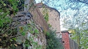 Wehrhaftigkeit war für Städte, wie hier Waidhofen an der Thaya, wichtig. Dementsprechend ...