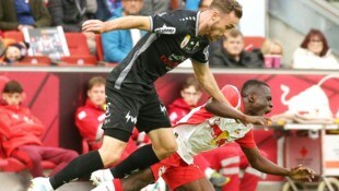 Gegen zehn Salzburger spielten Mike Bähre &amp; Co. zuletzt 2:2-Unentschieden.