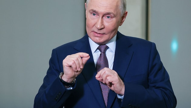 Putin reagiert gelassen auf Trumps neue Sanktionen und spricht zugleich neue Drohungen aus.