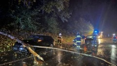 Kurz nach 20 Uhr schrillte am Donnerstag die Sirene für die FF Ossiach: Auf der Ossiacher ...