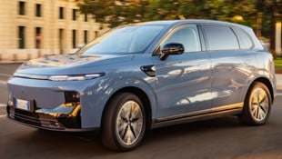 Neue Logos auf den Leapmotor B10 – fertig ist der Opel!