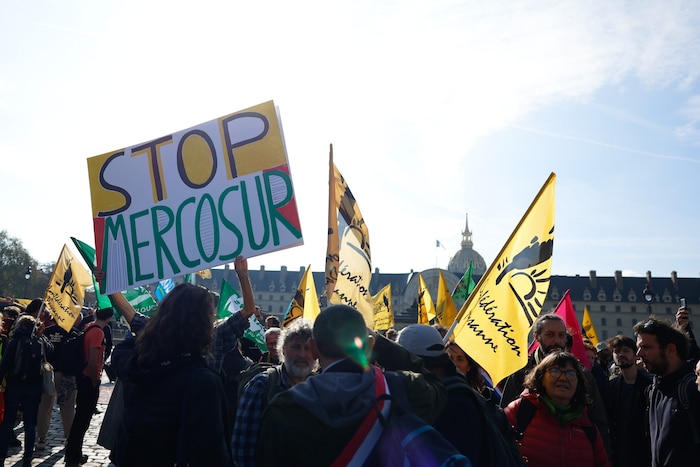 Französische Bauern protestieren gegen das Mercosur-Abkommen.