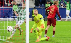 Alexander Schlager und Red Bull Salzburg stand die Enttäuschung über das 2:3 gegen Ferencvaros ...