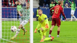 Alexander Schlager und Red Bull Salzburg stand die Enttäuschung über das 2:3 gegen Ferencvaros ...