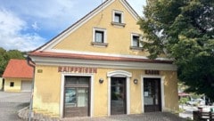 Der Verkauf des alten Gemeindehauses stockt, während der Umbau des neuen Amtssitzes in der ...