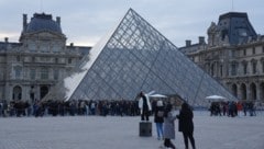 Im Louvre herrscht trotz der jüngsten Vorkommnisse reger Andrang.