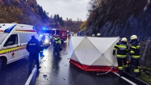 Für den Motorradfahrer kam jede Hilfe zu spät.