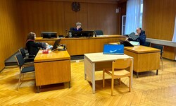 Vor Gericht sitzt die Pflegeheim-Gesellschaft nach dem Verbandsverantwortlichkeitsgesetz – das ...