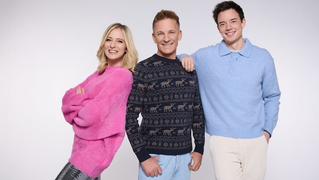 Tina Ritschl, Andi Knoll (M.) und Philipp Hansa senden 120 Stunden lang aus dem gläsernen Studio ...