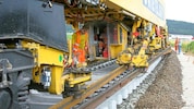 Die Schienenwartungen finden zwecks Planbarkeit zu fixen Zeiten auf 15 Strecken statt – laut ÖBB ...
