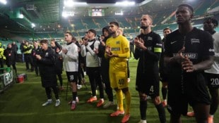 Matteo Bignetti (gelb) und Co. wurden im Celtic Park trotz 1:2 gefeiert.