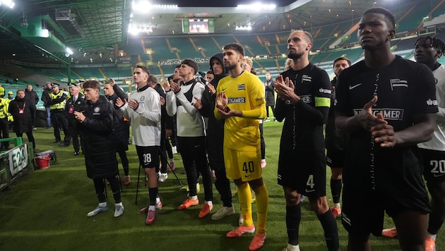 Matteo Bignetti (gelb) und Co. wurden im Celtic Park trotz 1:2 gefeiert.