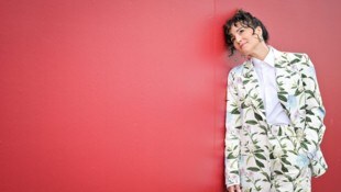 Die neue Tour von Ina Regen trägt das Motto „und näher“.