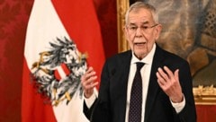 Das Staatsoberhaupt weist auf bestehende Bedrohungen hin.