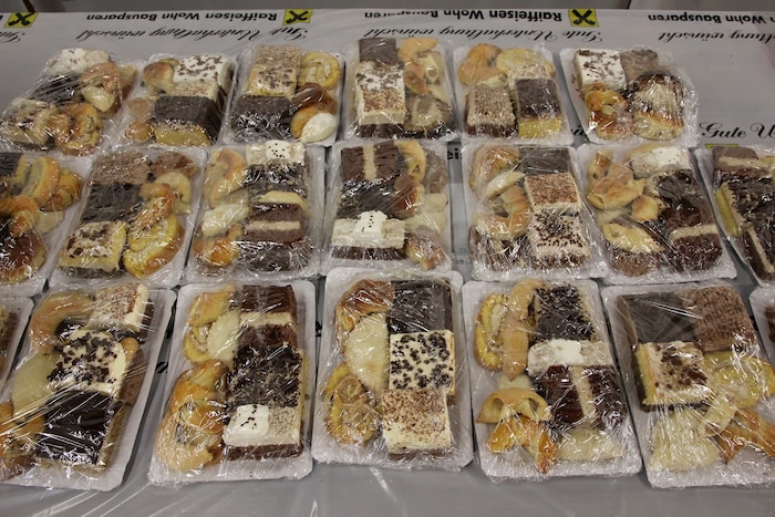 Mehlspeisteller als Mitbringsel für Zuhause.
