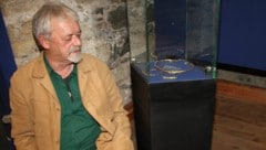 Museumskurator Anton Steffan (im Bild mit der damaligen Beute) vertrieb einen – später ...