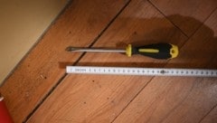 Nach der Schraubenzieher-Attacke läuft die Fahndung nach den Tätern mit Hochdruck. 
