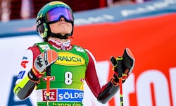 Julia Scheib hat die neue Ski-Saison mit einem Sieg eröffnet. 
