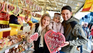 Madeleine und Marcel haben mit Mia den Ursulamarkt 2025 genossen.