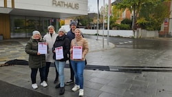 Alexandra Frei und ihre Kolleginnen sammelten 300 Unterschriften am Markt in Oberndorf