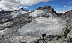 Das Stubacher Sonnblickkees ist im vergangenen Sommer rasant von rund 60 auf 50 Hektar ...