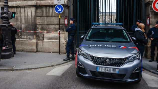 80 bis 100 Ermittler waren im Einsatz, um den Ganoven auf die Spur zu kommen. Über 150 DNA-, ...