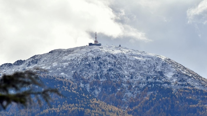 Der Patscherkofel ist leicht angezuckert.
