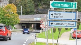 Der Verkehr läuft durch den Rattenberger Stadtbergtunnel.