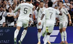 Real Madrid bezwingt den FC Barcelona.