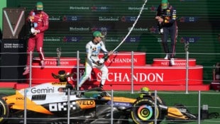 Lando Norris (Mitte) siegte vor Charles Leclerc (li.) und Max Verstappen.