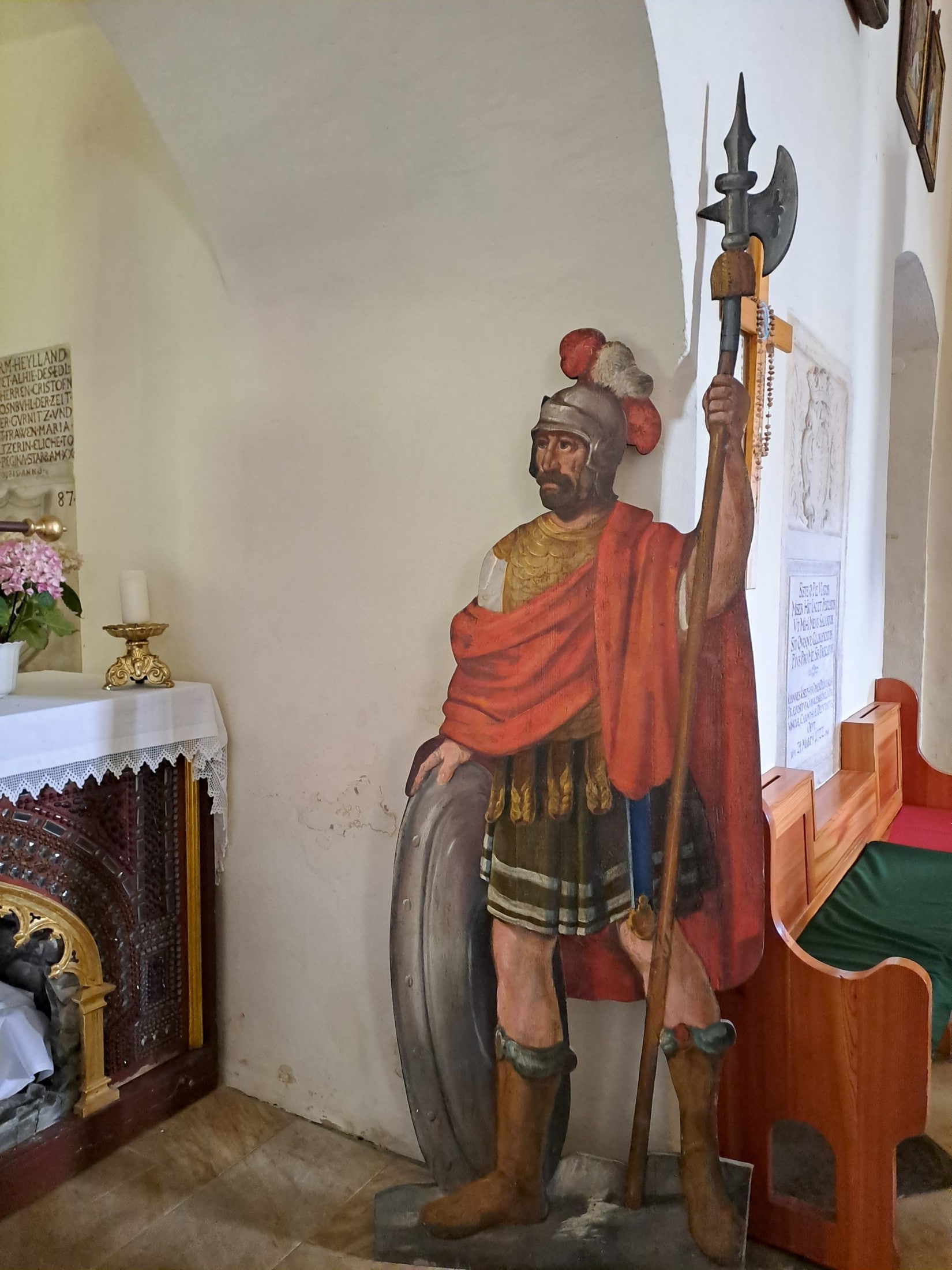 Eine der Wachen am Heiligen Grab in Gurnitz.