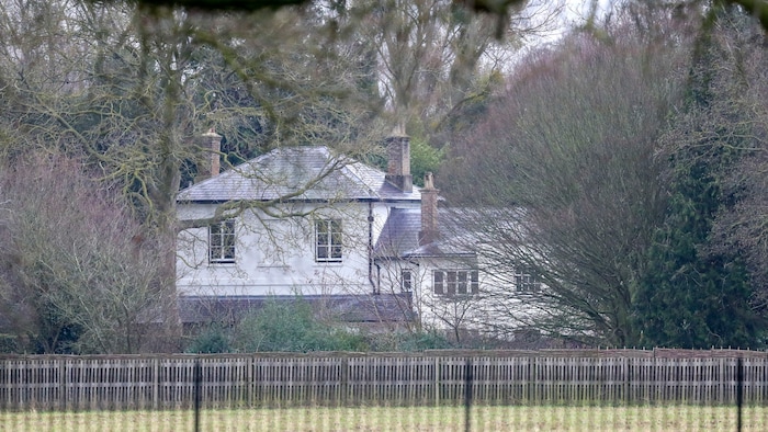 Prinz Andrew soll nun doch in Erwägung ziehen, ins Frogmore Cottage, das einst Prinz Harry und ...
