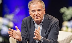 Armin Wolf hat vergangenes Jahr die Plattform X öffentlichkeitswirksam verlassen. Fertig ist er ...