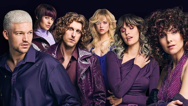 Die neuen Looks sind auf jeden Fall ein Eyecatcher – sowohl die Mode als auch die Frisuren ...