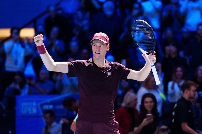 Jannik Sinner trug bei seinem Triumph in Wien die aktuelle Trendfarbe.